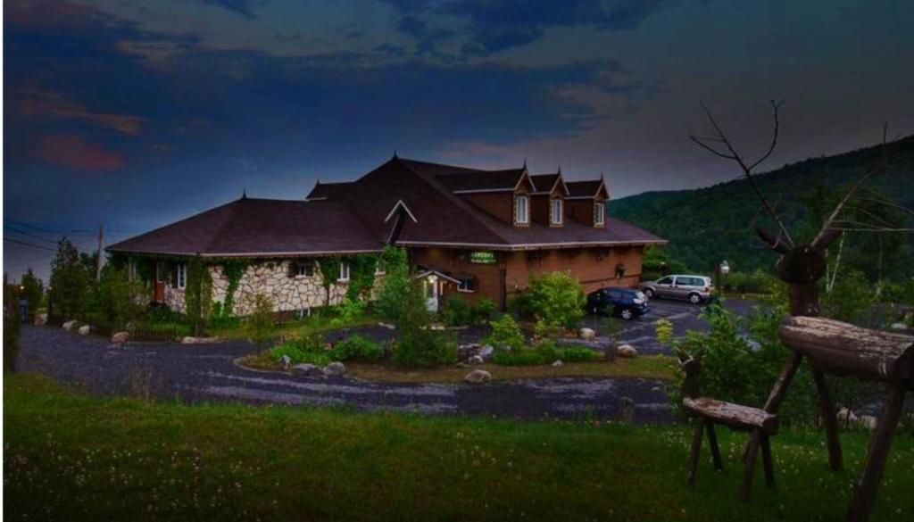 Auberge La Cote D'Or Петит-Ривиер-Сен-Франсоа Екстериор снимка