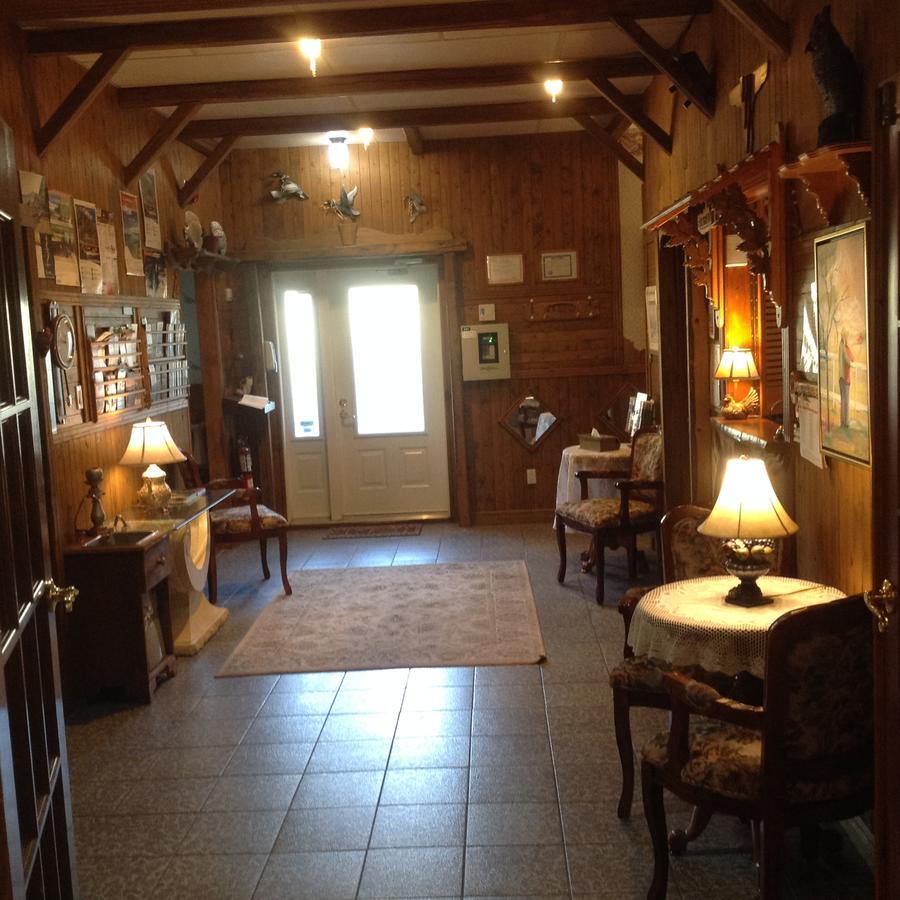 Auberge La Cote D'Or Петит-Ривиер-Сен-Франсоа Екстериор снимка