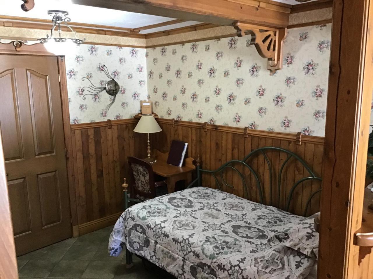 Auberge La Cote D'Or Петит-Ривиер-Сен-Франсоа Екстериор снимка